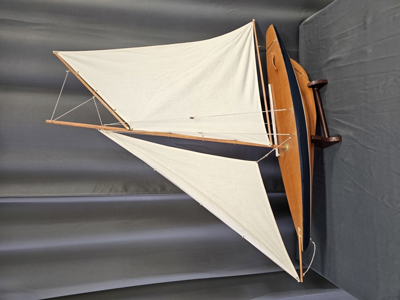 Större modellbåt "Segelskuta"