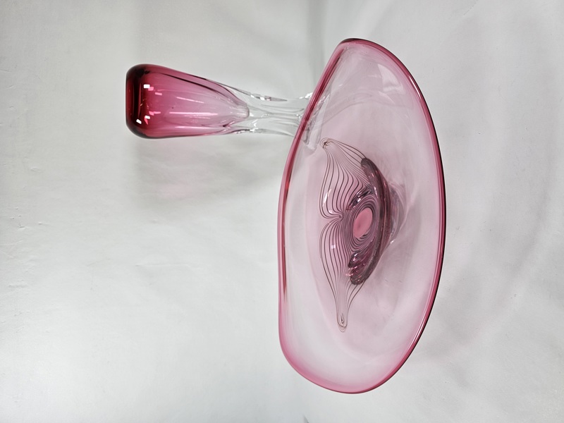 Konstglas, vas samt större fat/skål, signerade