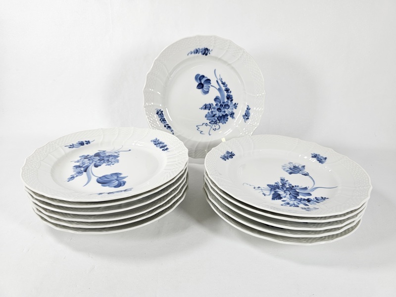 Royal Copenhagen, 12 tallrikar