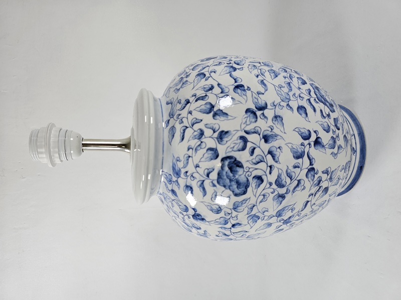 Större bordslampa, porslin