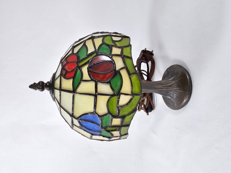 Bordslampa, Tiffanystil