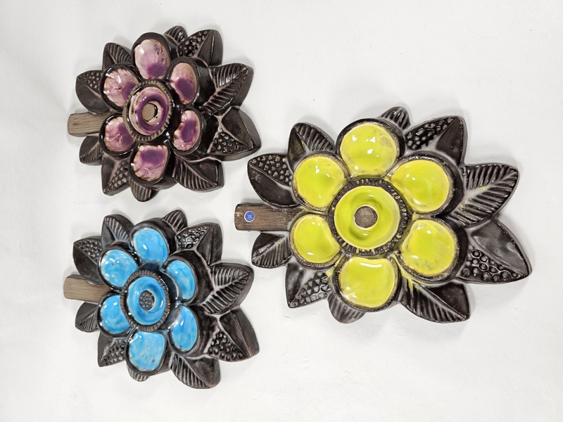 Väggreliefer, 3 st, Irma Yourstone, Upsala-Ekeby