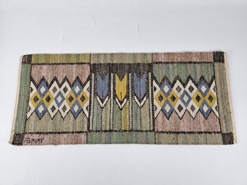 Märta Måås-Fjetterström, vävnad "Crocus" sign AB MMF