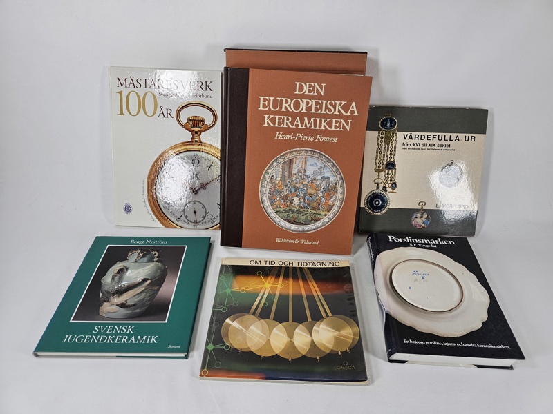 Böcker, 6 st bla värdefulla ur, jugendkeramik mfl