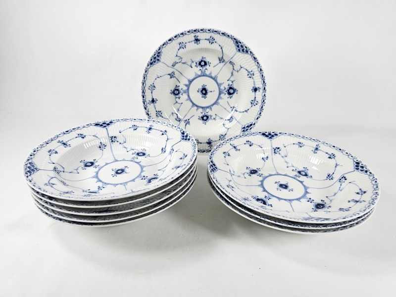 Royal Copenhagen, Musselmalet, 9 djupa tallrikar
