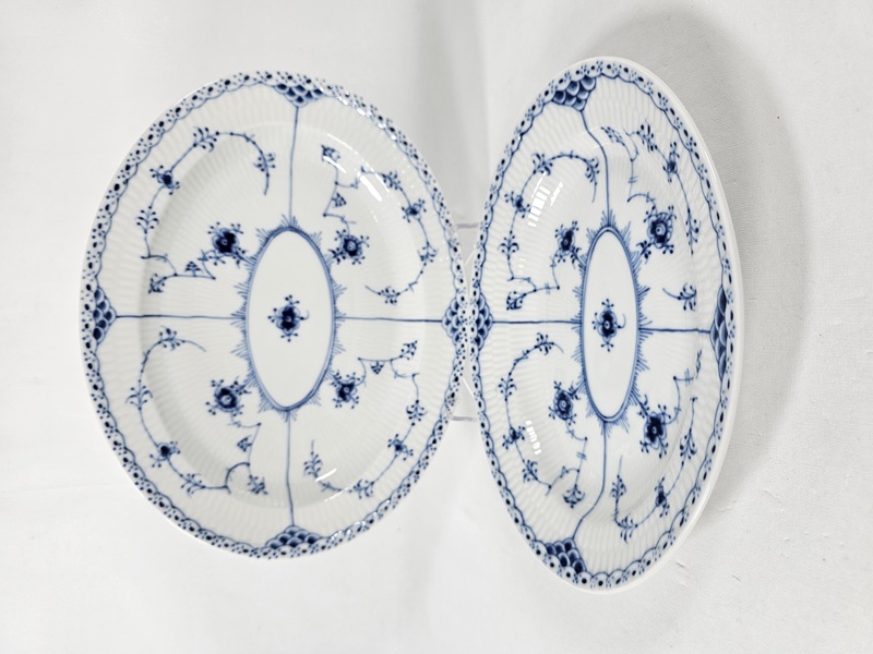 Royal Copenhagen, Musselmalet, 2 uppläggningsfat