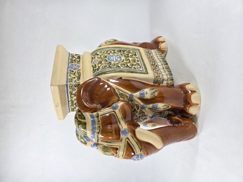 Piedestal, elefant, keramik