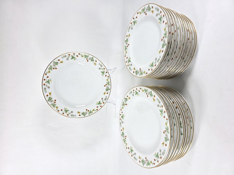 Christineholm "Smultron" mattallrikar / assietter, 22 del