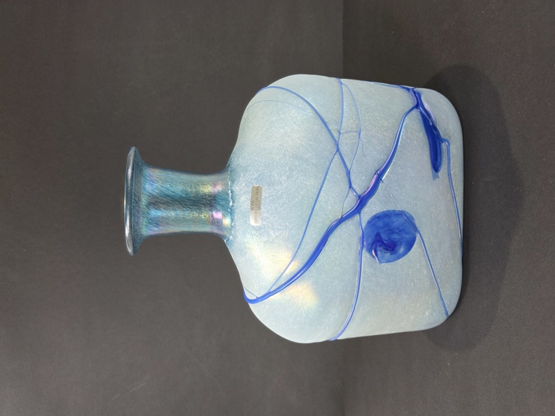 Bertil Vallien, stor vas, Kosta Boda, signerad