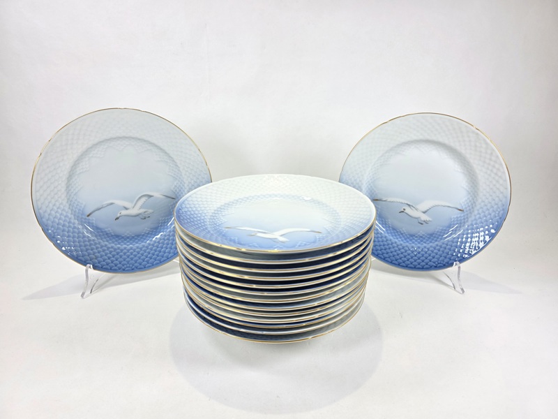 Bing Gröndahl "Blå Måsen" 15 förättstallrikar