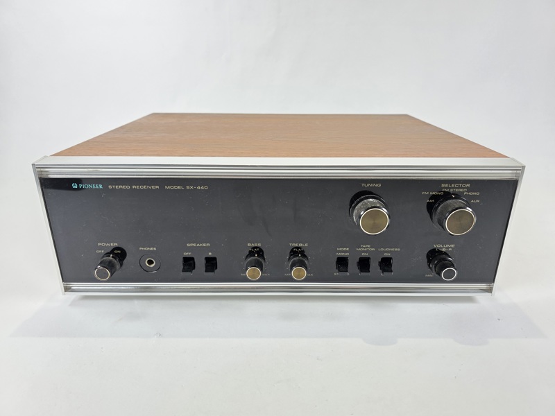 Förstärkare, Pioneer model SX-440