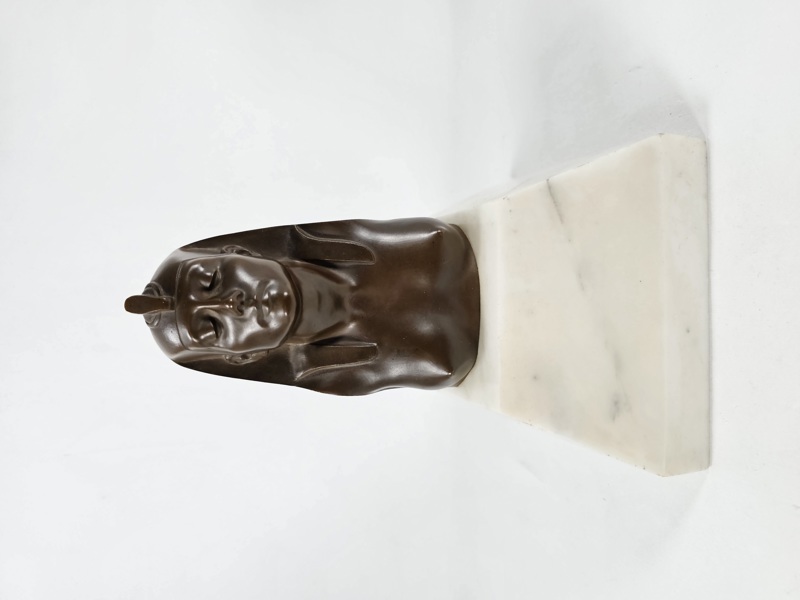 Skulptur/byst brons på marmorsockel " Cleopatra"