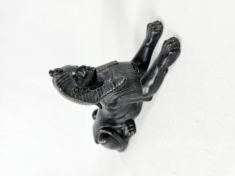 Skulptur i form av Sphinx, metall/ zink