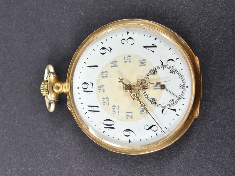 Fickur, guld, 18K, totalvikt 90 gr