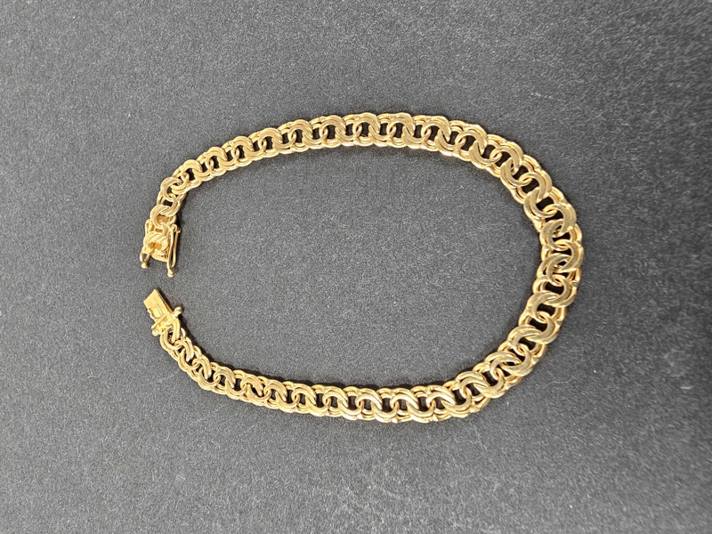 Armband, guld, 18K "Bismarck" vikt 10,4 gr