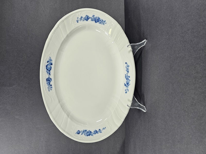 Royal  Copenhagen, uppläggningsfat "Juliane Marie"