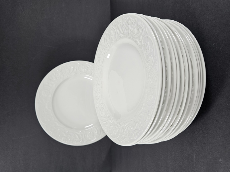 Mattallrikar, 13 st, flintgods, Laveno Italien