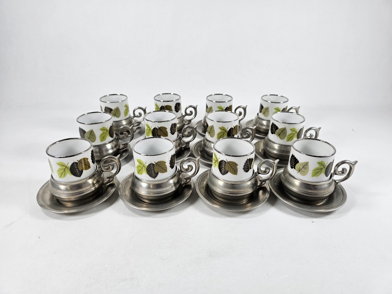 Koppar med fat, 12 st, Bavaria, porslin/tenn