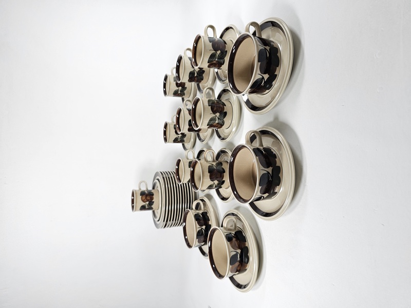 Ulla Procope, 25 del, stengods "Ruija" Arabia, Finland