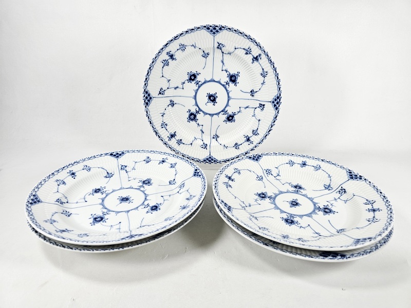 Royal Copenhagen "Musselmalet" mattallrikar 5 st