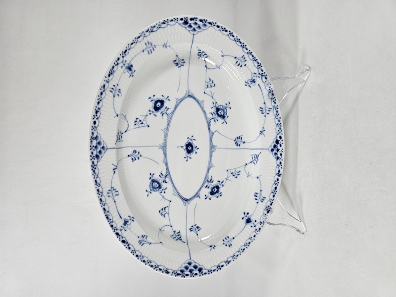 Royal Copenhagen "Musselmalet" uppläggningsfat