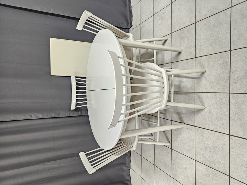 Carl Malmsten, matbord, 4 stolar Lilla Åland, 2 iläggsskivor