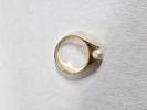 Ring med pärla, guld, 18K, vikt inkl pärla 5,5 gr.