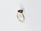 Ring, guld, 18K, vikt inkl stenar 1,9 gr.