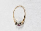 Ring med stenar, guld, 18K, vikt inkl stenar 1,4 gr