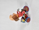 Plåtleksak, clown på cykel, tillverkad i Japan, 1950 tal.