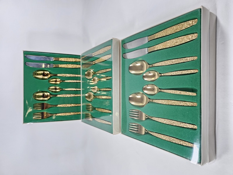 Besticksuppsättning, förgyllda, 48 del