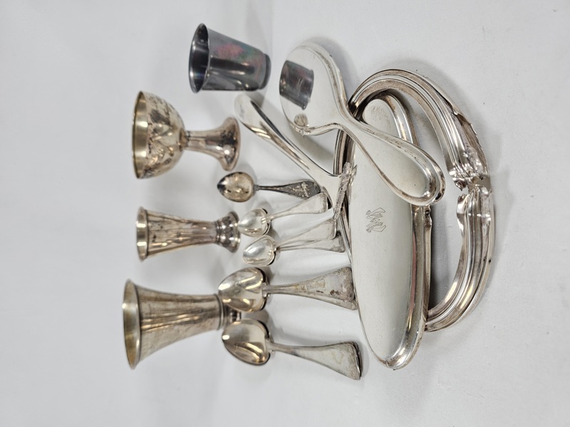 Silver, parti, skrot, bägare mm, vikt 1000 gr