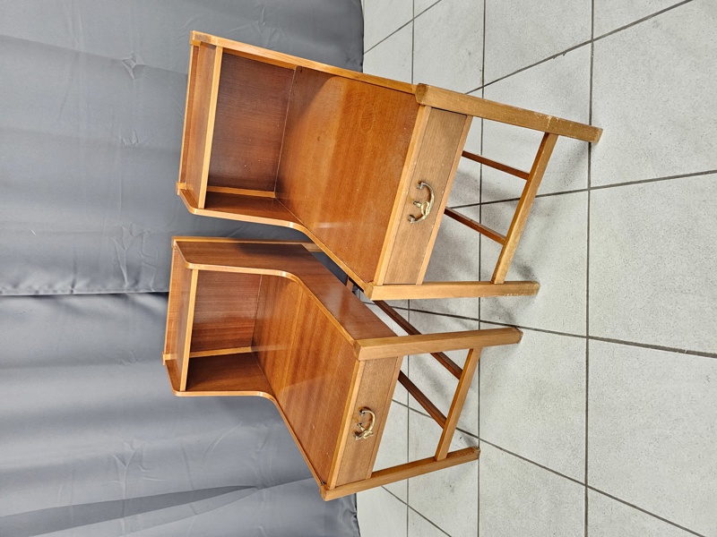 NK, 2 sängbord, brickmärkt