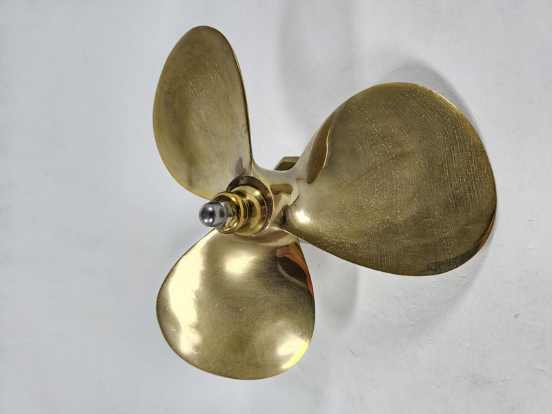 Propeller, mässing