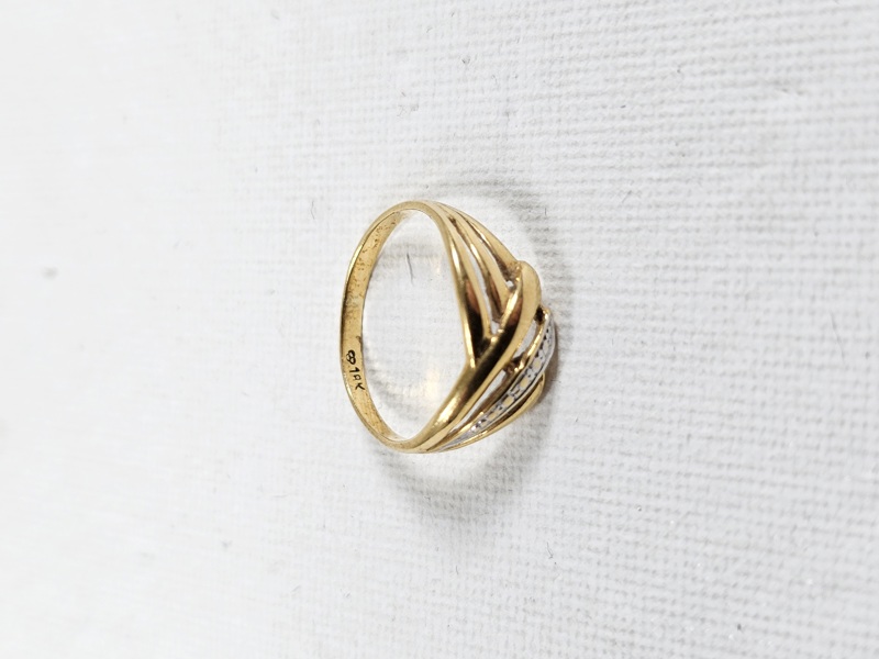 Guld, ring, 18K, vikt 1,7 gr