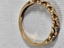Guld, ring m 7 stenar, 18K, vikt inkl stenar 1,7 gr.