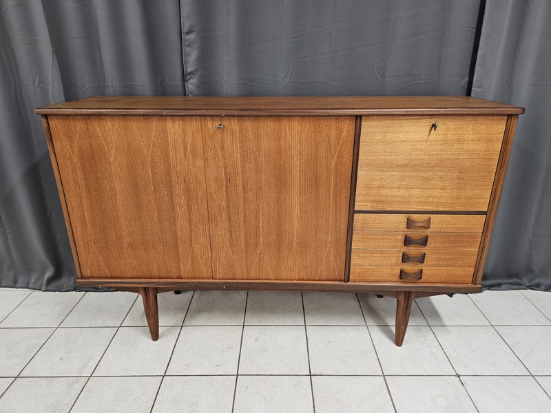 Svante Skogh, sideboard "Rosetto"